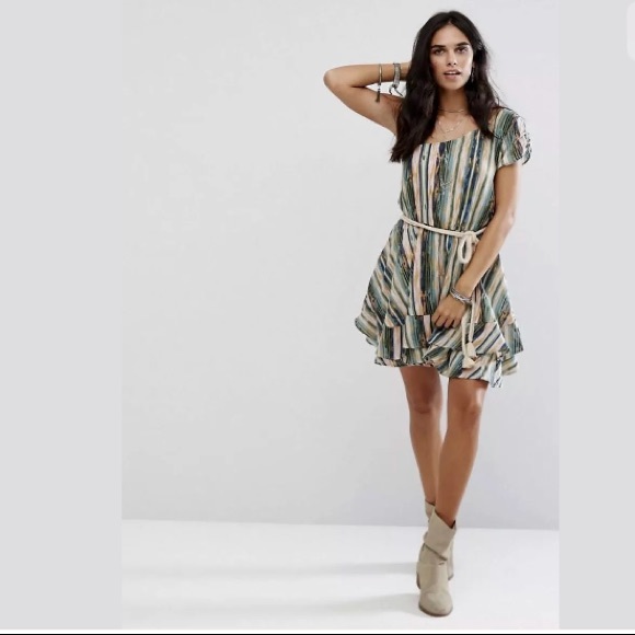 Free People Dresses & Skirts - Sold New Free People Heart Shaped Face Mini DressM